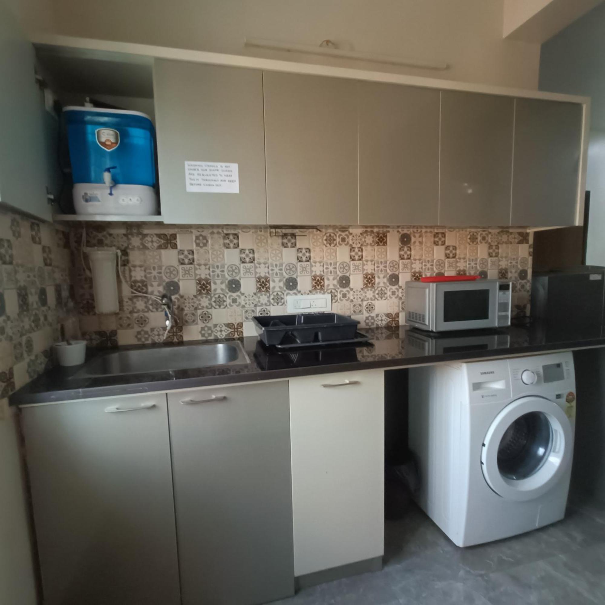 Sukrithi Premium Serviced Apartment - F2 Csennai Kültér fotó